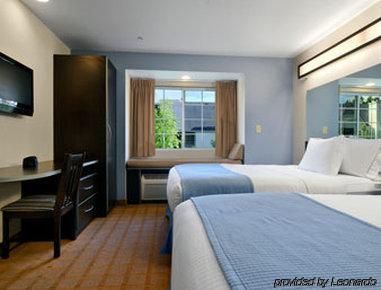 Hotel La Quinta By Wyndham Birmingham 3*
